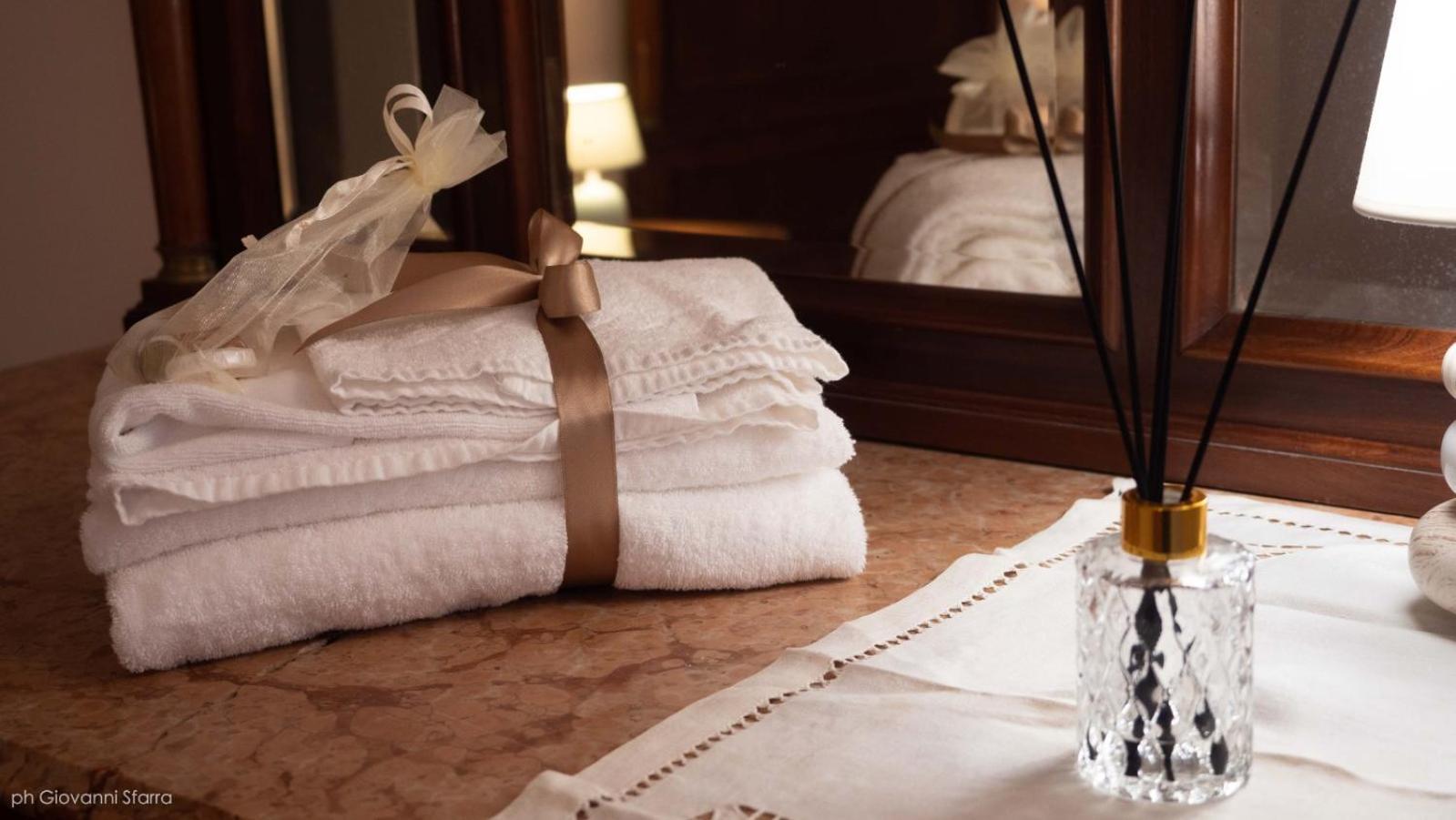 Palazzo Palitti Bed & Breakfast Roio Bagian luar foto