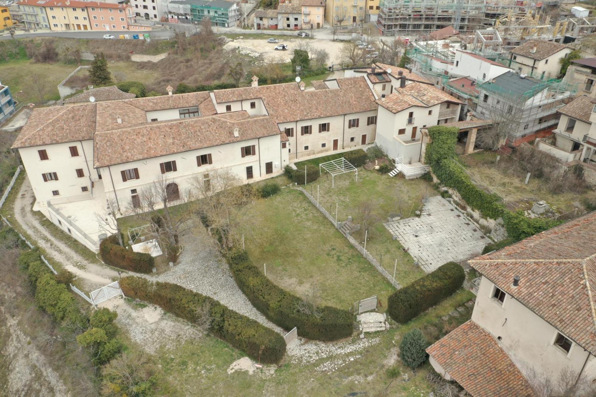 Palazzo Palitti Bed & Breakfast Roio Bagian luar foto